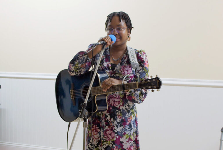 Robine-Guitar